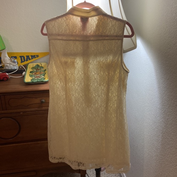 V CHRISTINA - Picture 2 of 5